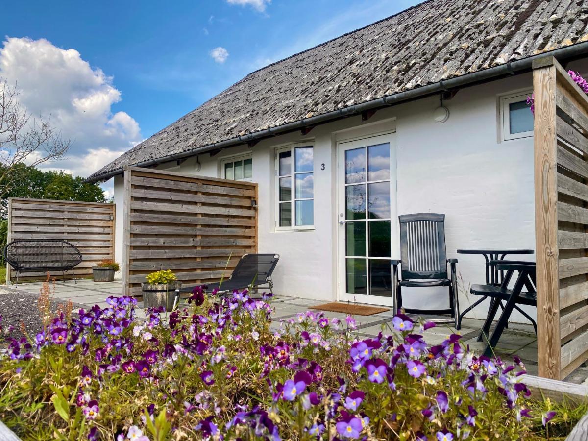 Bogelund Sleep-In Hotel Kårup Buitenkant foto